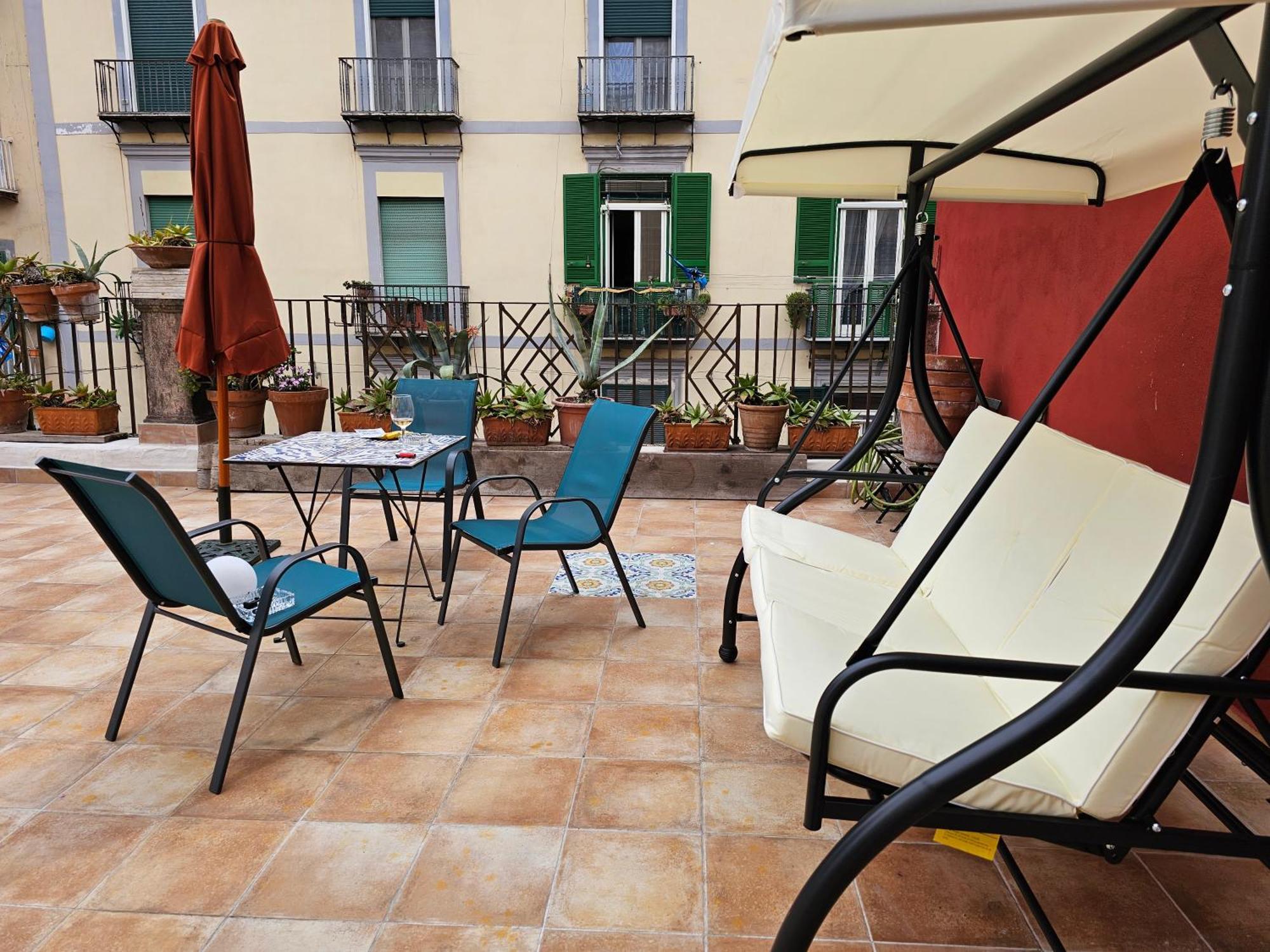 The Spanish Palace, Suites, Rooms, Apartments & Terraces Nápoles Exterior foto