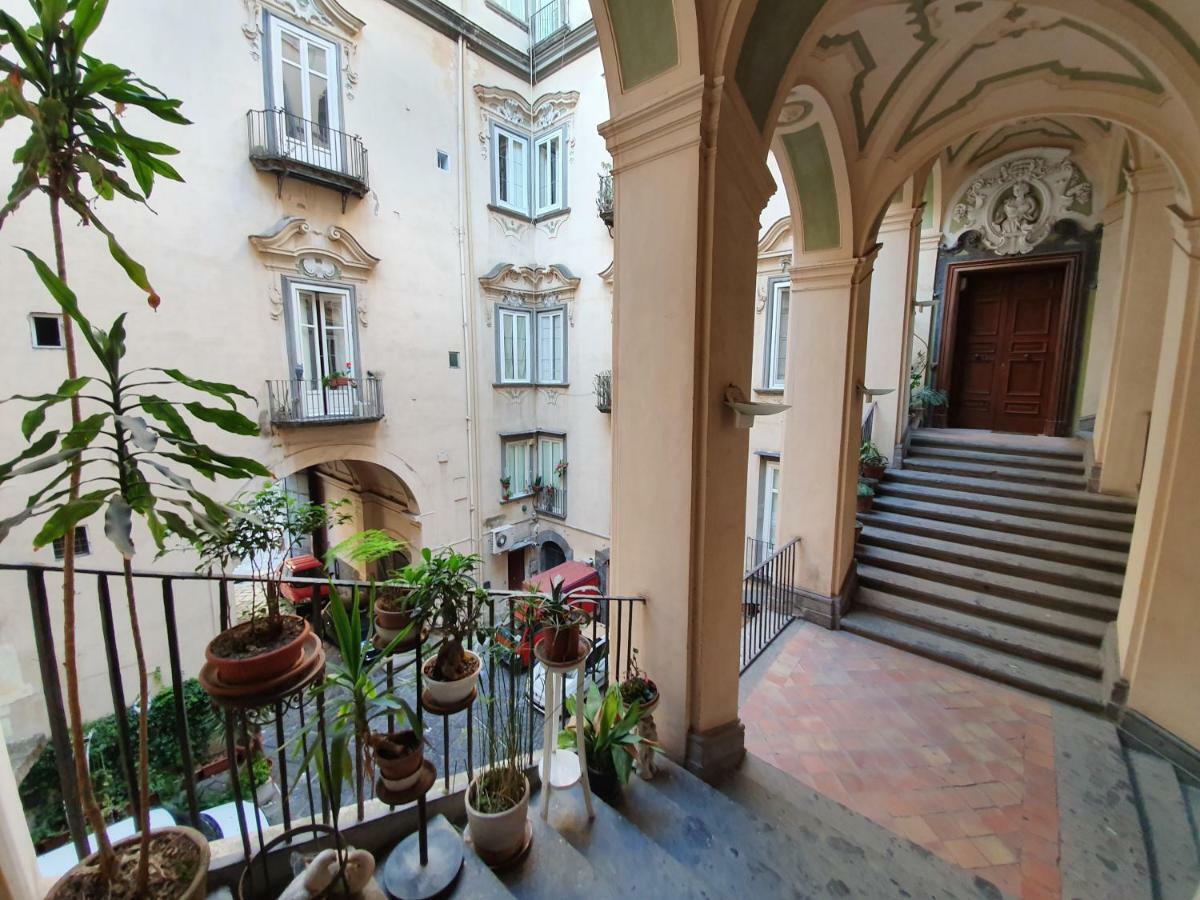The Spanish Palace, Suites, Rooms, Apartments & Terraces Nápoles Exterior foto