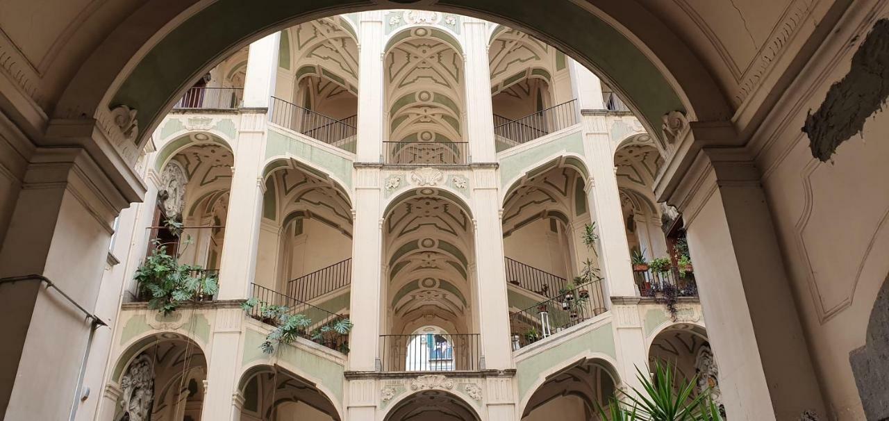 The Spanish Palace, Suites, Rooms, Apartments & Terraces Nápoles Exterior foto