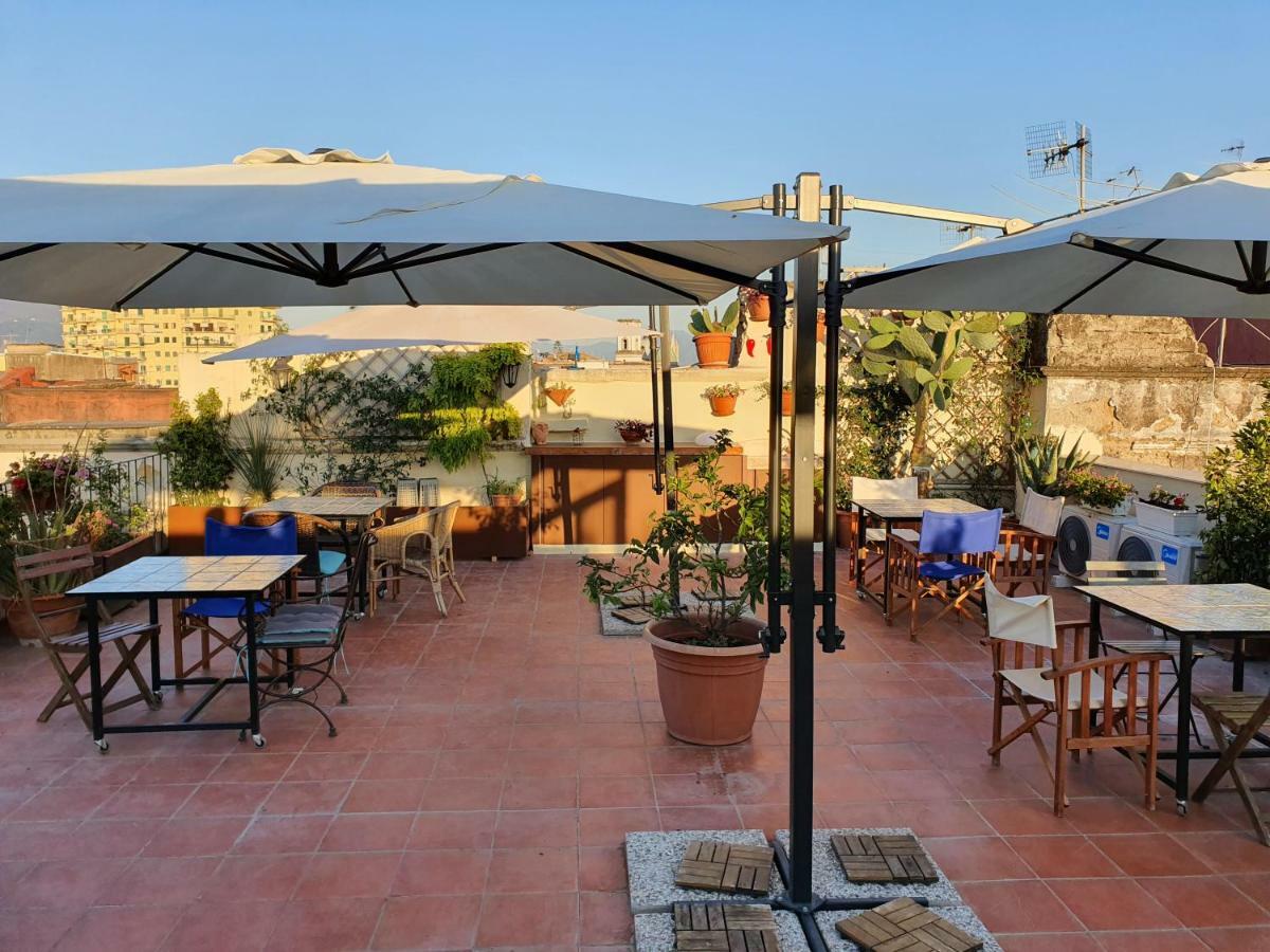 The Spanish Palace, Suites, Rooms, Apartments & Terraces Nápoles Exterior foto
